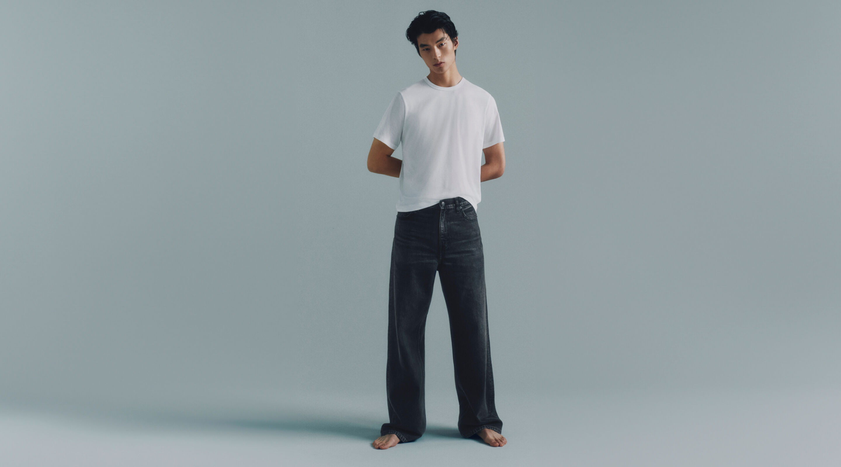 Calvin Klein Denim for your Body 立即選購您的完美牛仔褲。